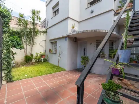 DOS CASAS EN VENTA - P.B Y P.A