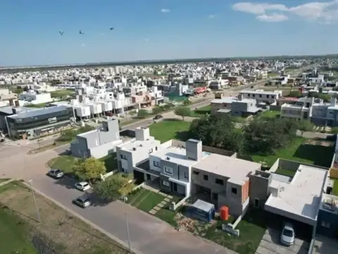 VENDO LOTE DOCTA BOULEVARD APTO COMERCIO