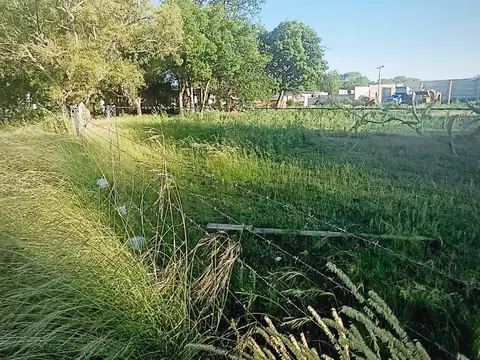 Terreno en Venta 30  mts Fondo