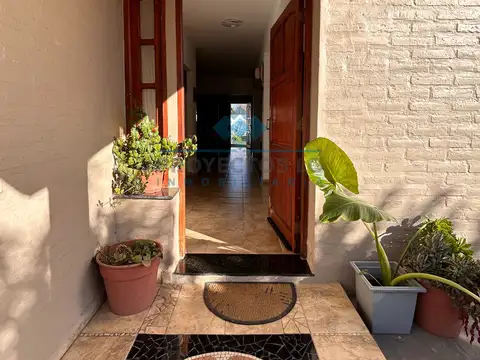 VENTA – CASA 3 DORMITORIOS CON PILETA – JESÚS MARÍA