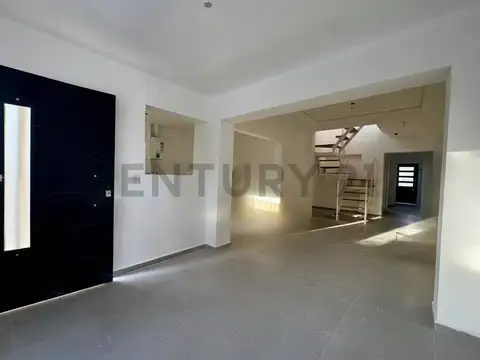 Casa en Venta en Ciudad Jardín del Palomar, USD 210.000