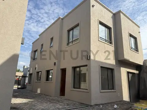 LAS HERAS 600, Piso 0