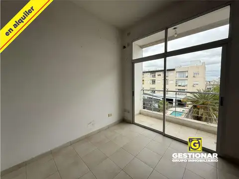 Departamento en Alquiler en Valentín Alsina, $ 700.000