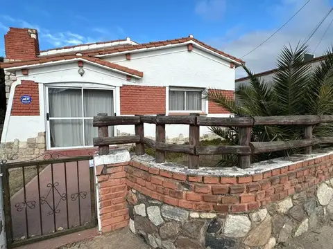 Capilla del Monte Sarmiento 400