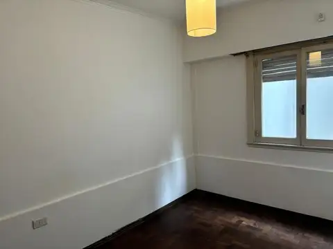 Depto Tipo Casa en Venta 70 años