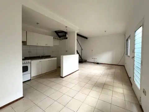 Depto Tipo Casa en Venta de 2 dormitorios