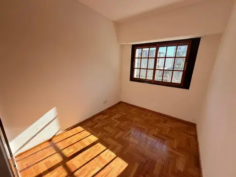 Excelente dpto de 3 ambientes muy luminoso