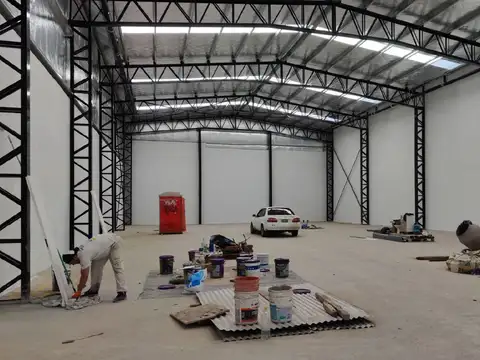 Galpon en Alquiler 17,35  mts Frente