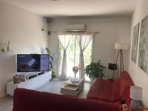 Departamento en Alquiler con 1 cocheras
