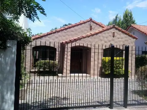 Casa en Alquiler de 4 dormitorios
