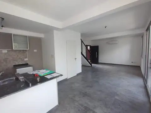 Depto Tipo Casa en Venta en Pilar, USD 122.000