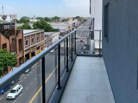 OPORTUNIDAD! APTO CREDITO! SEMIPISO  2 AMBIENTES EN SAN MARTIN! RETASADO. PRECIO L/G