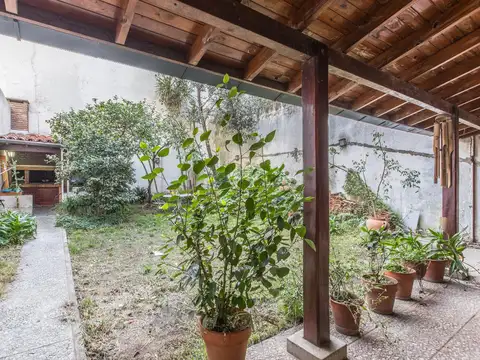 Casa en Alquiler en Chacarita, USD 5.000
