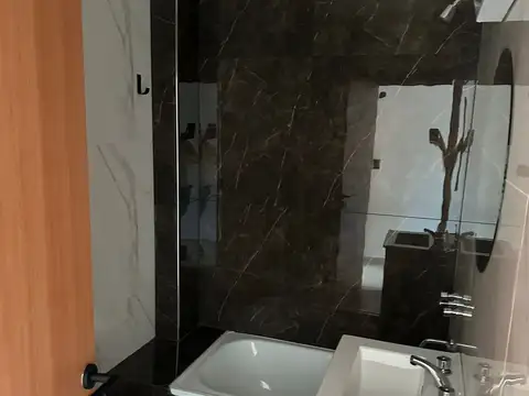 Departamento en Alquiler en Lomas Del Mirador, $ 550.000