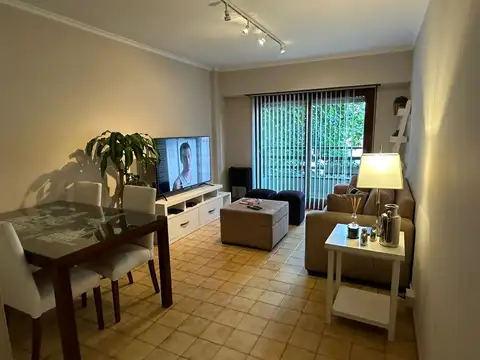 Excelente depto moderno c/cochera p/matrimonio