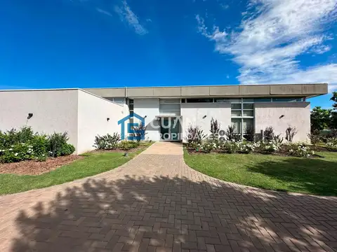 Terreno en Venta en Ayres Plaza, USD 199.000