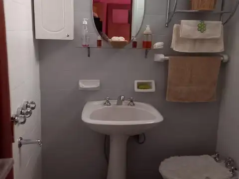 Depto Tipo Casa en Venta con 1 cocheras