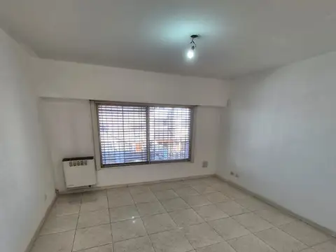 Departamento en Alquiler en Munro, $ 700.000