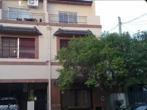 MUY LINDO Y COMODO DOS AMBIENTES BAJAS EXPENSAS