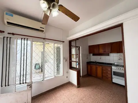 Alquiler de Casa 3 ambientes en Banfield