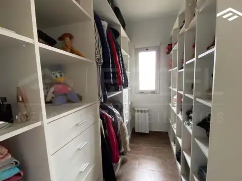 Casa en Venta en Los Naranjos, USD 345.000