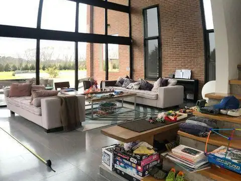 Casa en Venta en Exaltacion de la Cruz, USD 650.000