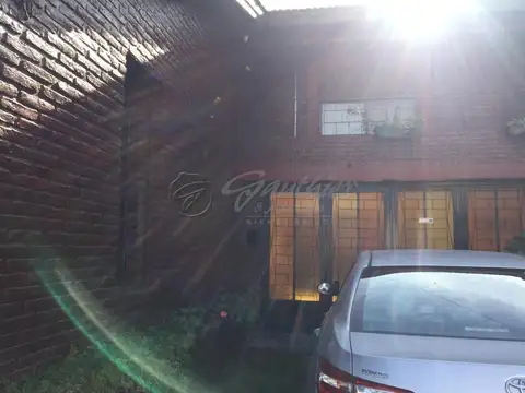 Casa 3 ambientes con 2 baños