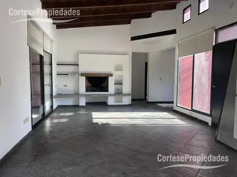 Casa en Alquiler al Este