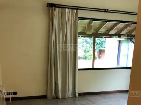 Casa Monoambiente con 4 baños