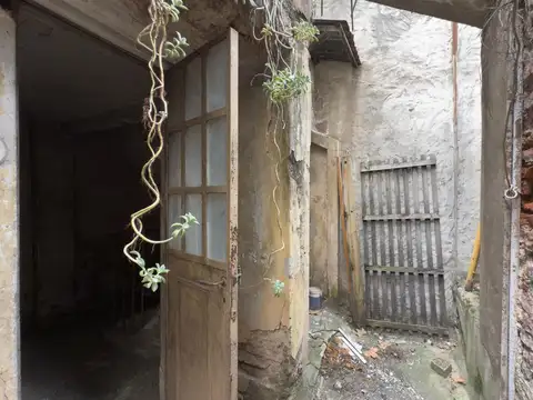 Depto Tipo Casa en Venta 50 años