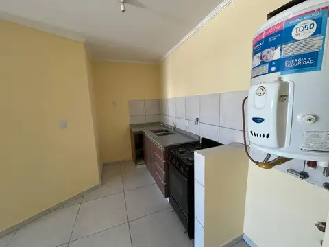 Monseñor De Andrea 200