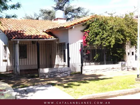 Turdera Casa de 3 Ambientes con Quincho Jardín APTA CREDITO