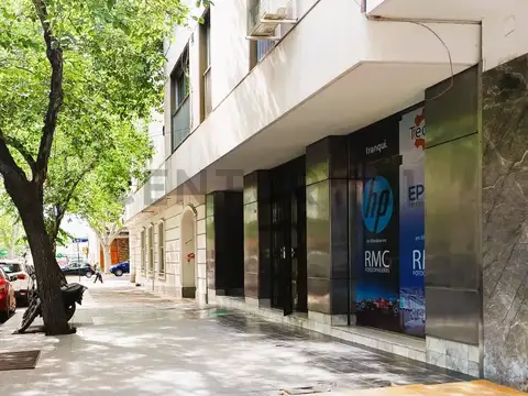 Venta de semipiso Departamento 4 ambientes, Barrio Cívico