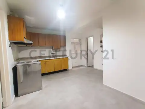 Venta de semipiso Departamento 4 ambientes, Barrio Cívico