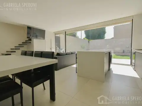 Casa en Venta al Oeste