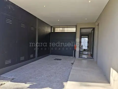 VENTA LOCAL COMERCIAL A ESTRENAR