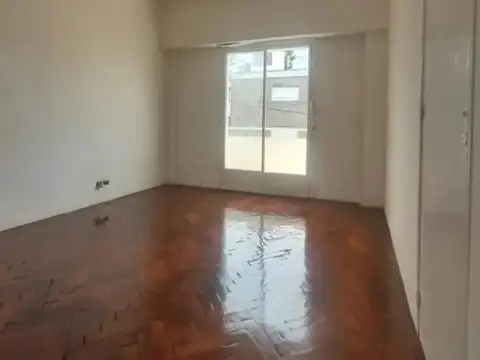 Depto Tipo Casa en Alquiler 50 años