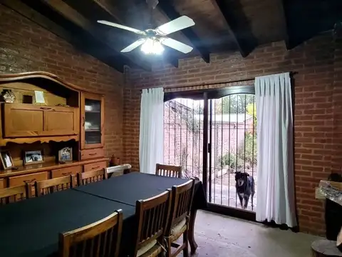 Casa en Venta en Monte Grande, USD 180.000
