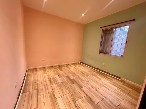 VENTA  CASA EN EZEIZA 3 AMB APTA CREDITO