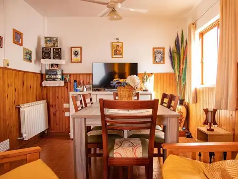 Depto Tipo Casa en Venta con 1 cocheras