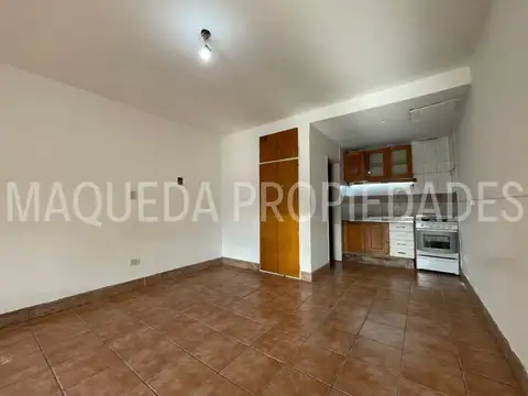 Depto Tipo Casa Monoambiente con 1 baño