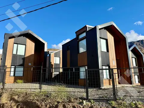 Venta casa 2 dormitorios - Valle Chapelco - San Martin de los Andes
