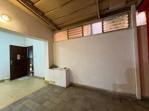 Depto Tipo Casa en Venta en Parque Chas, USD 130.000