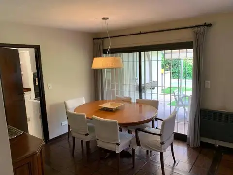 Casa en Alquiler 45 años