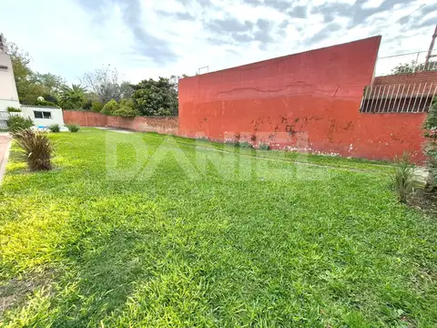 HERMOSO LOTE PARQUIZADO DE 10 X 37 ITUZAINGO NORTE