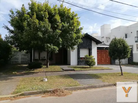 Monoambiente en alquiler temporario - 1 Baño - Mar de Ajó
