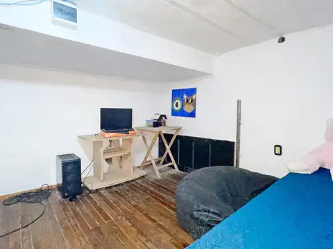 Depto Tipo Casa en Venta 50 años