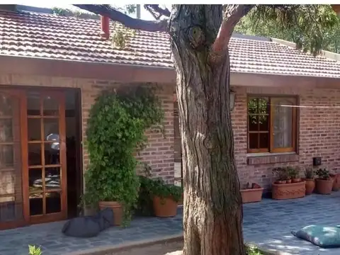 Casa 6 ambientes con 3 baños