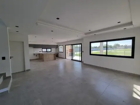 Casa en Venta en Manuel Alberti, USD 280.000