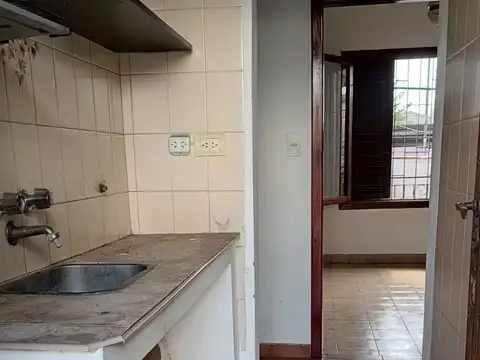 Comandante Granville 1700, Piso 1